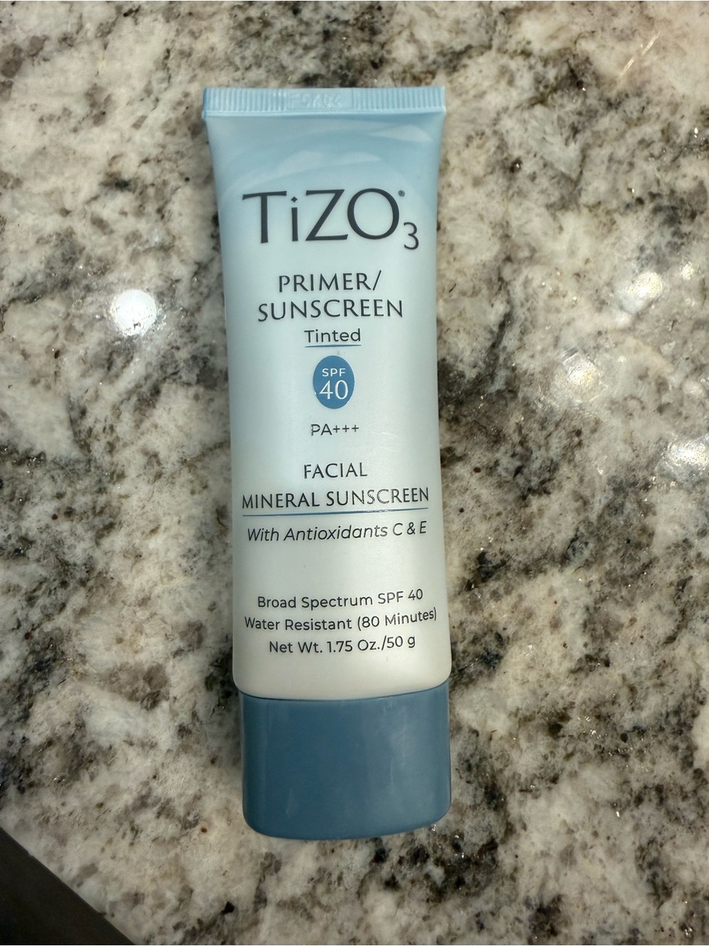 TiZO3 Primer / Tinted Facial Mineral Sunscreen SPF 40